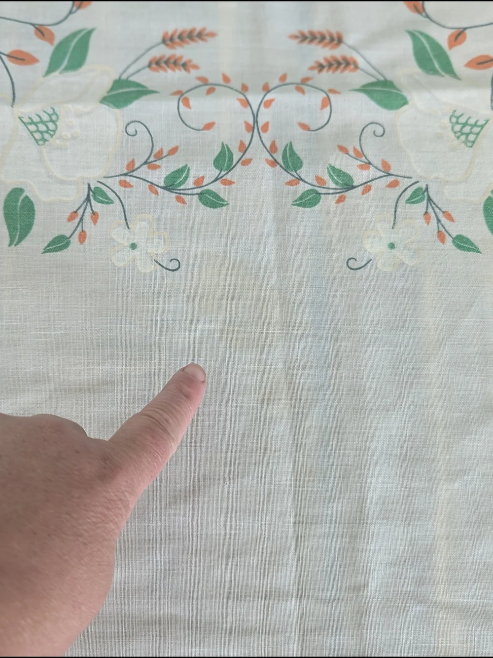 Printed Floral Linen Tablecloth – Southern Cottage, 70
